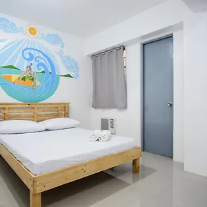 Apartment Frank Lloyd Apartelle, Manila